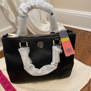 Tory Burch NWT Robinson Double Zip Tote black